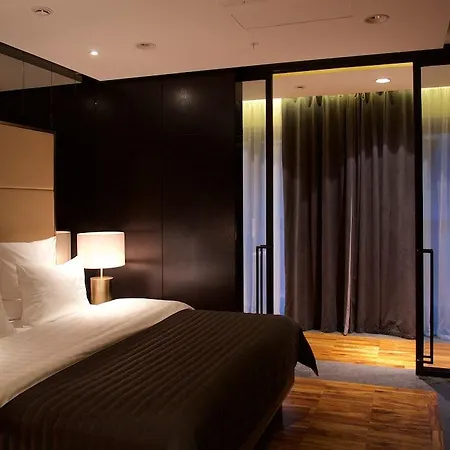 Gamma Hotel-3